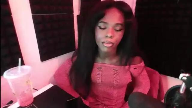 Image 2 of missymixingmiss Stream on Chaturbate on 1 month ago