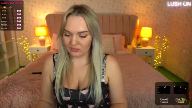 Image 12 of missyymartinezz Stream on Chaturbate on 13 months ago