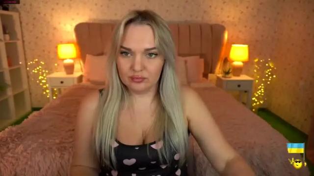 Image 3 of missyymartinezz Stream on Chaturbate on 13 months ago