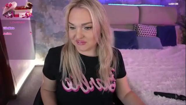 Image 10 of missyymartinezz Stream on Chaturbate on 2 months ago