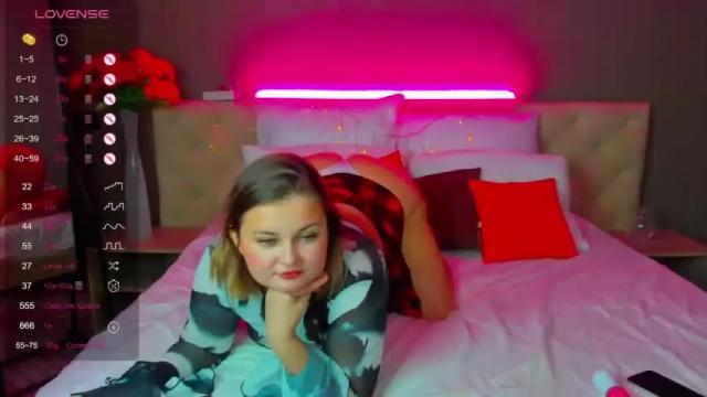 Image 7 of misti_bright Stream on Chaturbate on 24 months ago