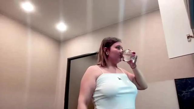Image 10 of misti_bright Stream on Chaturbate on 15 months ago