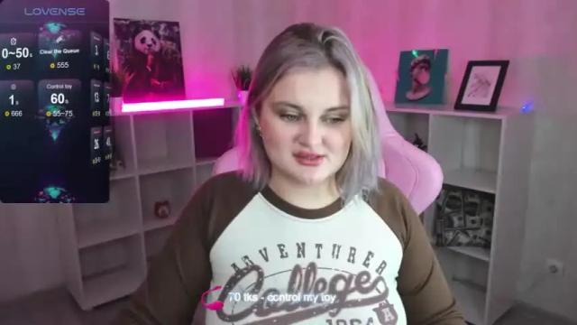 Image 12 of misti_bright Stream on Chaturbate on 23 months ago