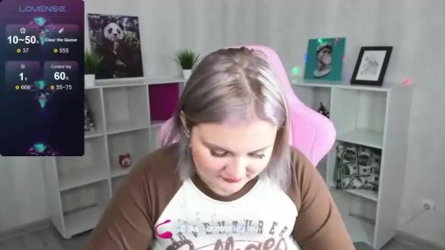 Image 8 of misti_bright Stream on Chaturbate on 23 months ago
