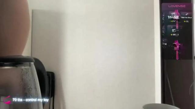 Image 6 of misti_bright Stream on Chaturbate on 23 months ago