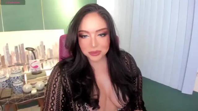 Image 2 of mistreskim Stream on Chaturbate on 16 months ago