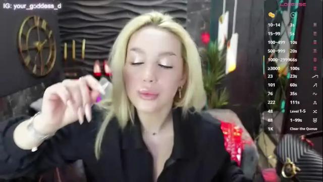 Image 3 of mistress_darsy Stream on Chaturbate on 1 month ago