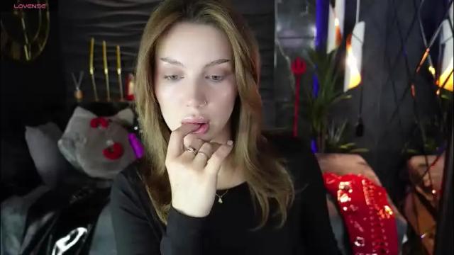 Image 2 of mistress_darsy Stream on Chaturbate on 29 days ago