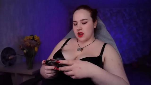 Image 11 of mistress_eleonor Stream on Chaturbate on 14 months ago