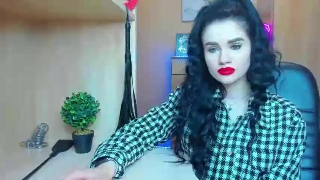 Image 2 of mistress_kristi Stream on Chaturbate on 12 months ago