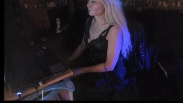 Image 3 of mistress_luan Stream on Chaturbate on 15 months ago