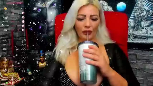 Image 11 of mistress_marilyn Stream on Chaturbate on 18 months ago