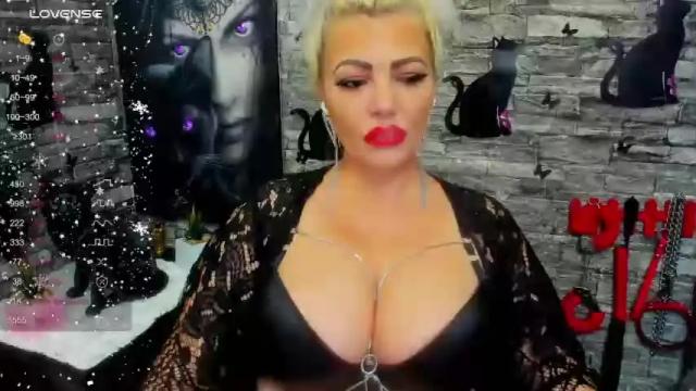 Image 3 of mistress_marilyn Stream on Chaturbate on 14 months ago