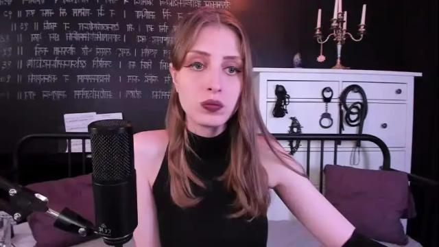 Image 11 of mistress_marlene Stream on Chaturbate on 24 days ago