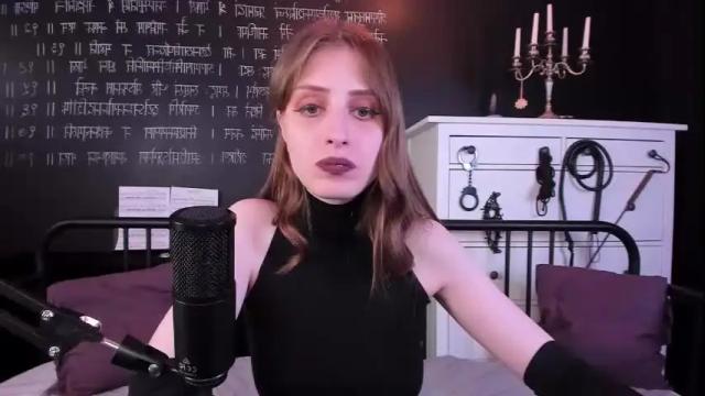 Image 2 of mistress_marlene Stream on Chaturbate on 17 days ago