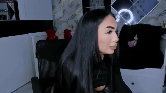 Image 2 of mistress_meryem Stream on Chaturbate on 2 months ago