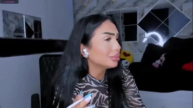 Image 7 of mistress_meryem Stream on Chaturbate on 17 days ago