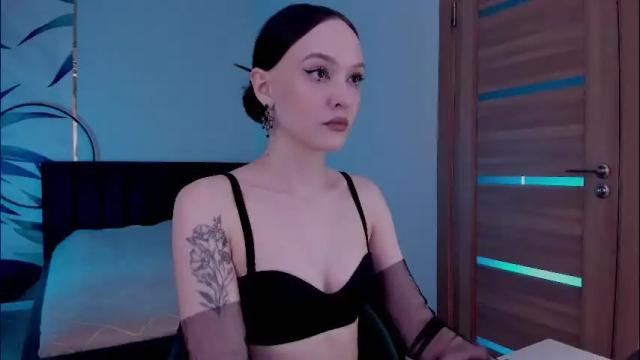 Image 4 of mistress_mialibra Stream on Chaturbate on 1 month ago