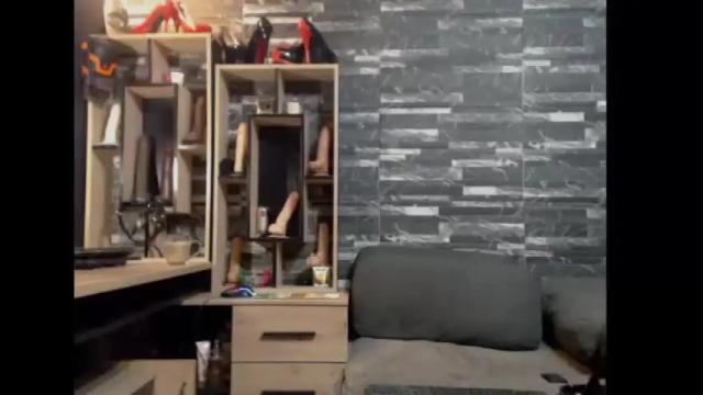 Image 4 of mistress_mirybossy Stream on Chaturbate on 14 months ago