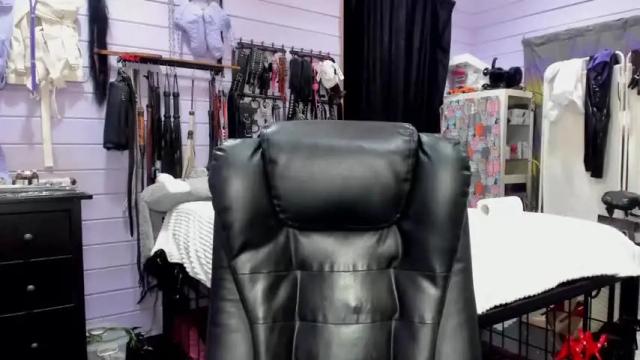 Image 3 of mistress_priest Stream on Chaturbate on 18 months ago