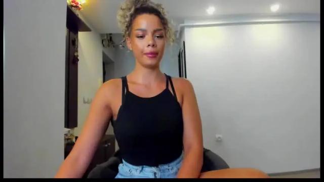 Image 6 of mistresskenda Stream on Chaturbate on 14 days ago