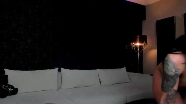 Image 4 of mistresskennya Stream on Chaturbate on 1 month ago