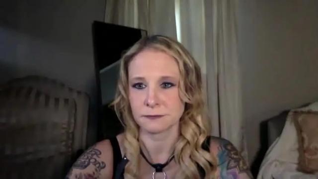 Image 3 of mistresskorabell Stream on Chaturbate on 19 months ago