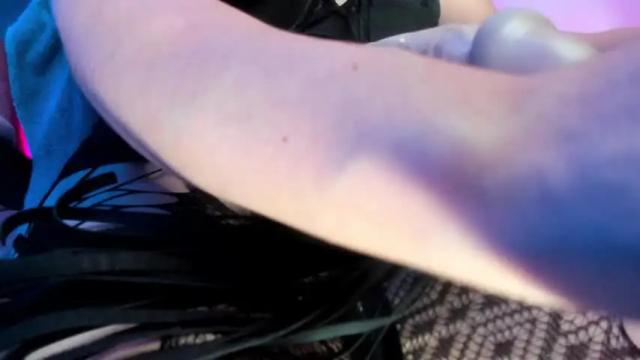 Image 7 of mistressmeredith Stream on Chaturbate on 12 months ago