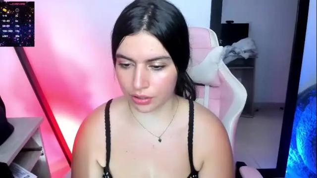 Image 4 of mistressmeredith Stream on Chaturbate on 1 month ago