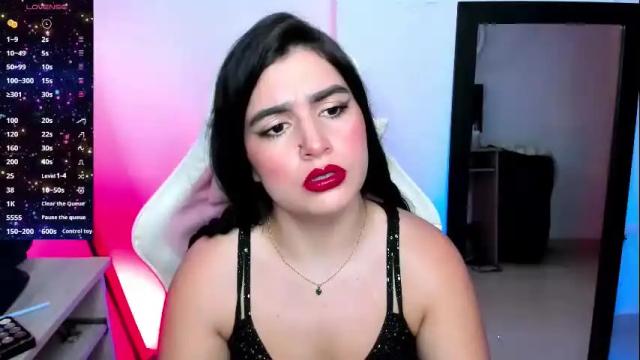 Image 3 of mistressmeredith Stream on Chaturbate on 3 days ago