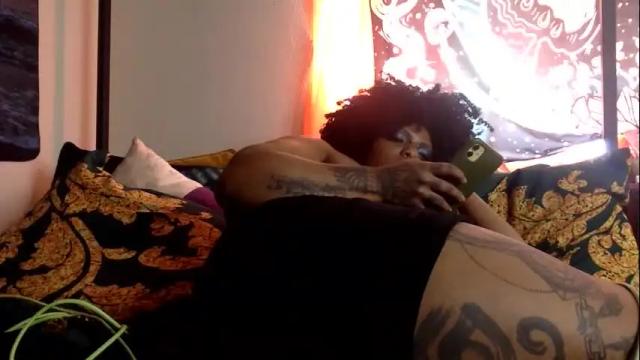 Image 10 of mistressmystii Stream on Chaturbate on 1 month ago
