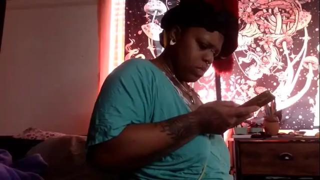 Image 4 of mistressmystii Stream on Chaturbate on 1 month ago
