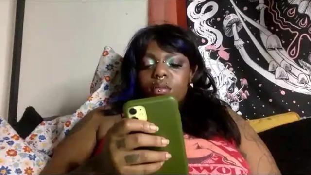 Image 4 of mistressmystii Stream on Chaturbate on 1 month ago