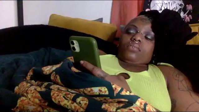 Image 7 of mistressmystii Stream on Chaturbate on 8 days ago