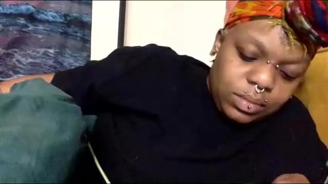 Image 6 of mistressmystii Stream on Chaturbate on 3 days ago