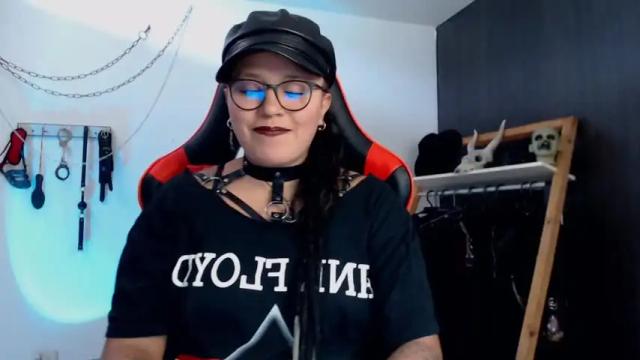 Thumbnail 1, mistresssharanam's Stream at Chaturbate, 20 months ago