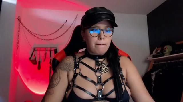 Thumbnail 1, mistresssharanam's Stream at Chaturbate, 19 months ago