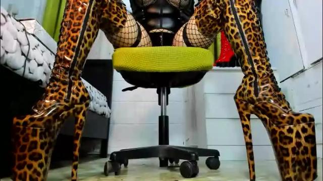Image 10 of mistresstiffany69 Stream on Chaturbate on 1 month ago