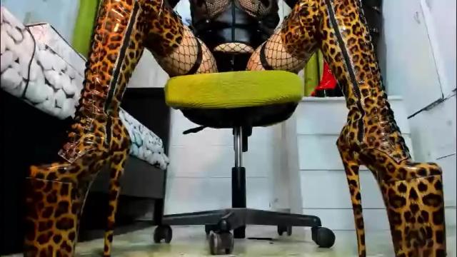 Image 10 of mistresstiffany69 Stream on Chaturbate on 1 month ago