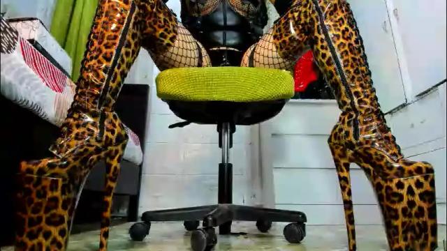 Image 10 of mistresstiffany69 Stream on Chaturbate on 1 month ago