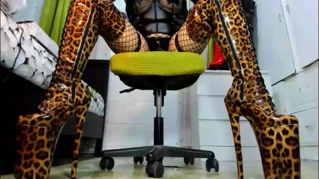 Image 12 of mistresstiffany69 Stream on Chaturbate on 22 days ago