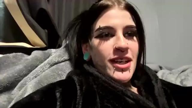 Image 3 of mistresstori2121 Stream on Chaturbate on 16 months ago