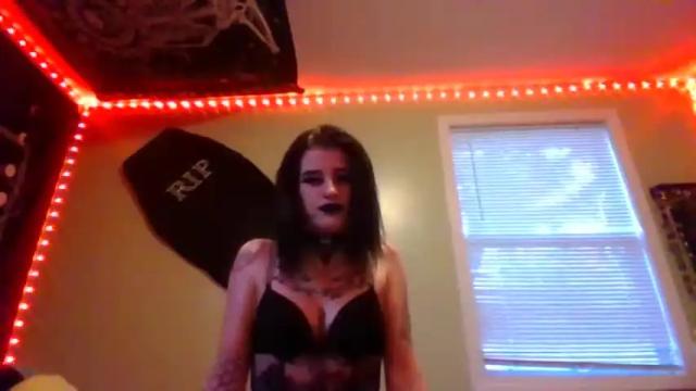 Image 4 of mistresstori2121 Stream on Chaturbate on 14 months ago