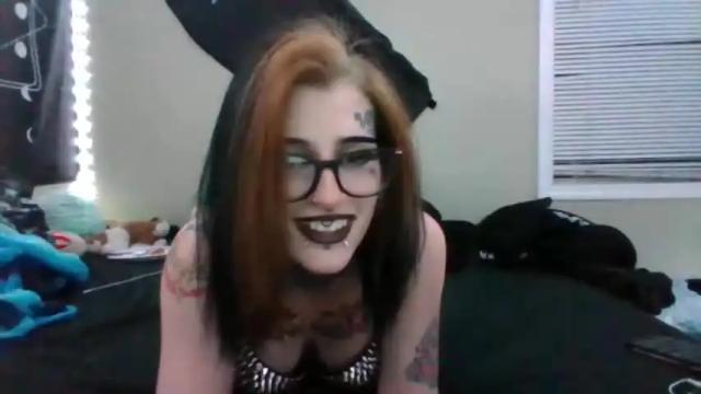 Image 7 of mistresstori2121 Stream on Chaturbate on 14 months ago