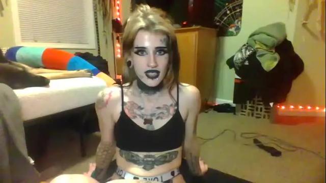 Image 2 of mistresstori2121 Stream on Chaturbate on 3 months ago