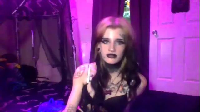 Image 7 of mistresstori2121 Stream on Chaturbate on 3 months ago