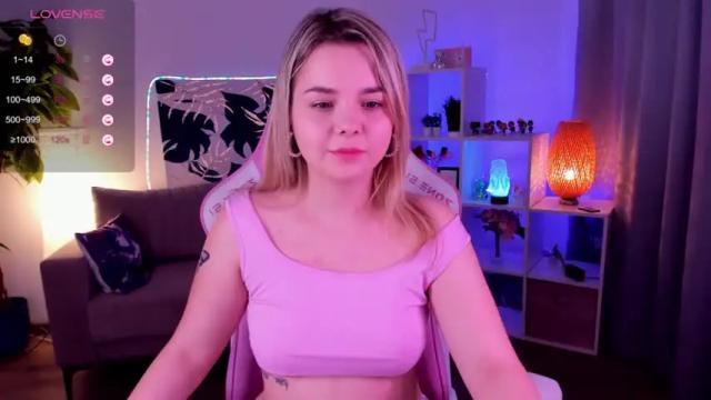 Image 7 of misty_liss Stream on Chaturbate on 16 months ago