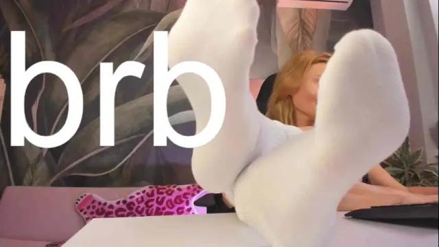 Image 12 of mistybarnes Stream on Chaturbate on 3 months ago