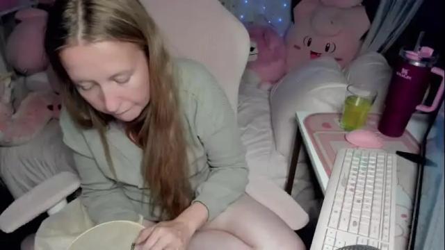 Image 4 of mistymystic Stream on Chaturbate on 2 months ago