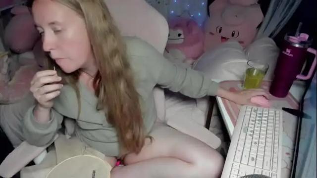 Image 6 of mistymystic Stream on Chaturbate on 2 months ago
